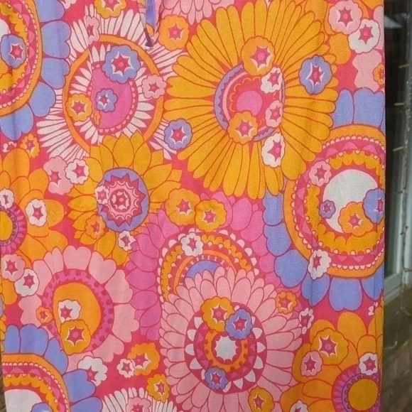 Spectacular  1960's Dress - Picture 3 of 11